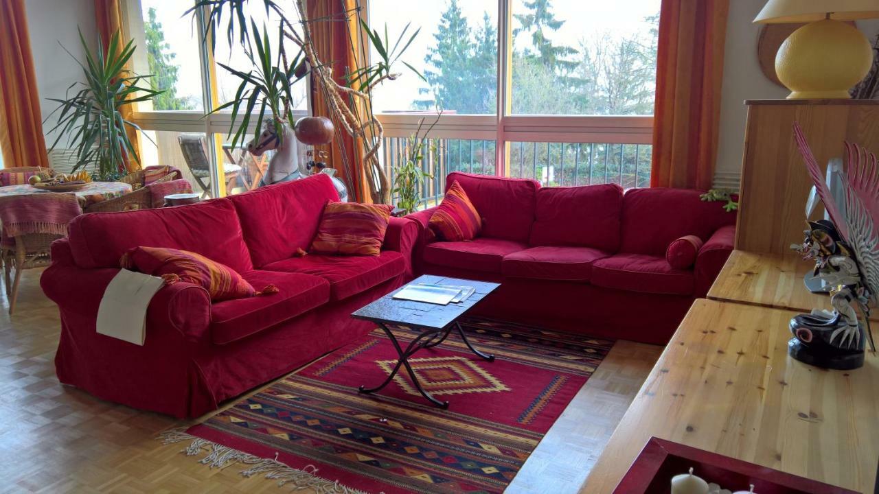 Appartement Meuble Garches Buitenkant foto